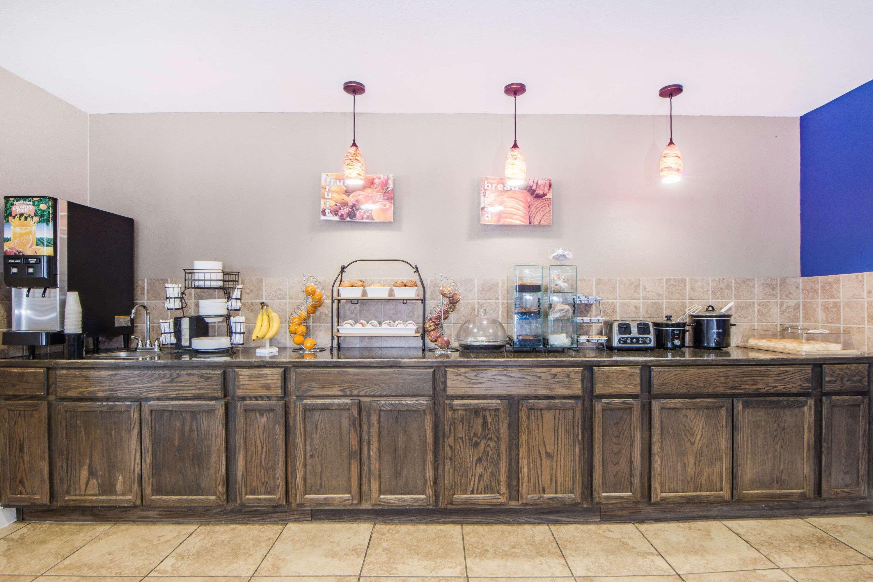 Microtel Inn And Suites By Wyndham Miami Ok Luaran gambar