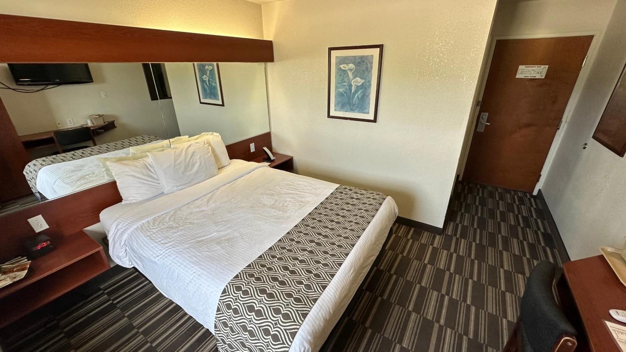 Microtel Inn And Suites By Wyndham Miami Ok Luaran gambar